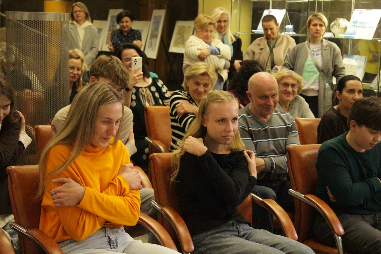 В рамках Библионочи-2026 в Национальной библиотеке Беларуси прошла презентация книги Екатерины Тишкевич «50 оттенков голоса»